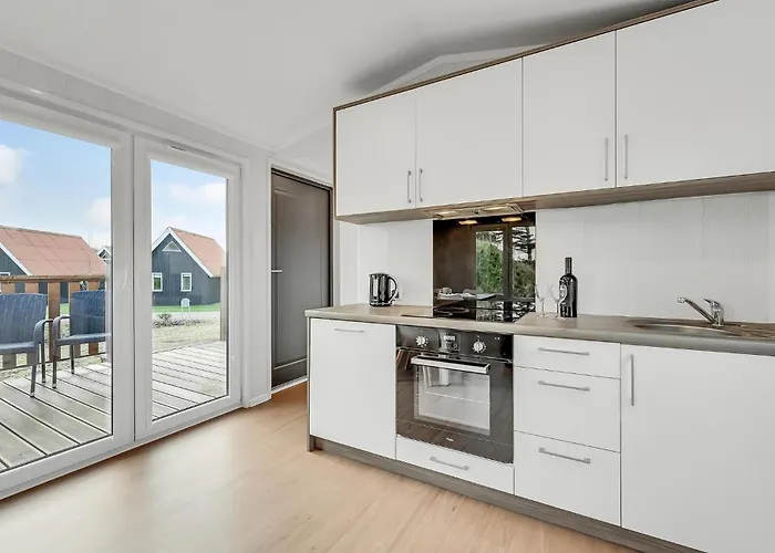 Holiday home 2 Bedroom Pet Friendly In *